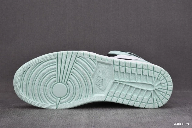 One Kick 861428-100 Igloo High Retro 1 Jordan 0810